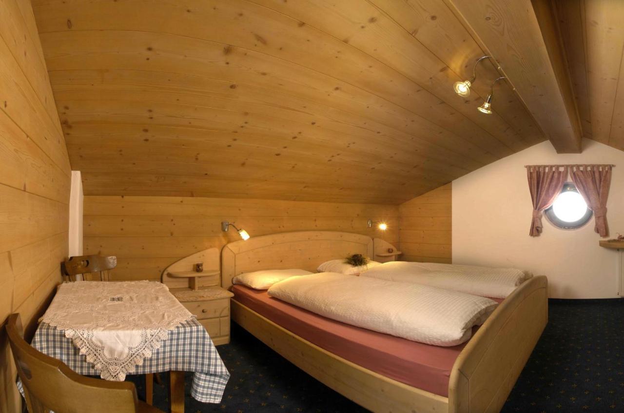 Agriturismo Apartments Tuene Ortisei Kültér fotó