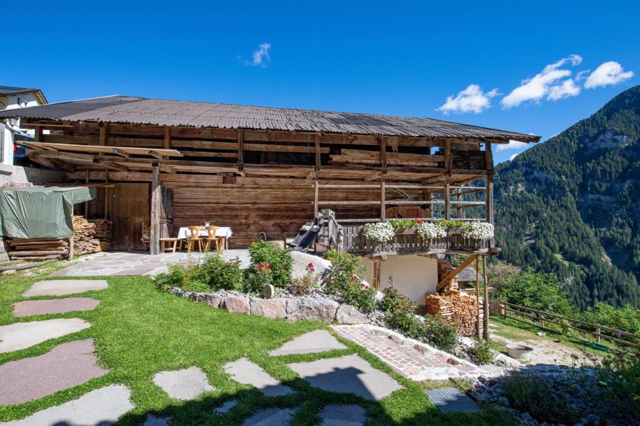 Agriturismo Apartments Tuene Ortisei Kültér fotó