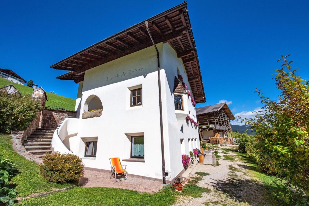 Agriturismo Apartments Tuene Ortisei Kültér fotó