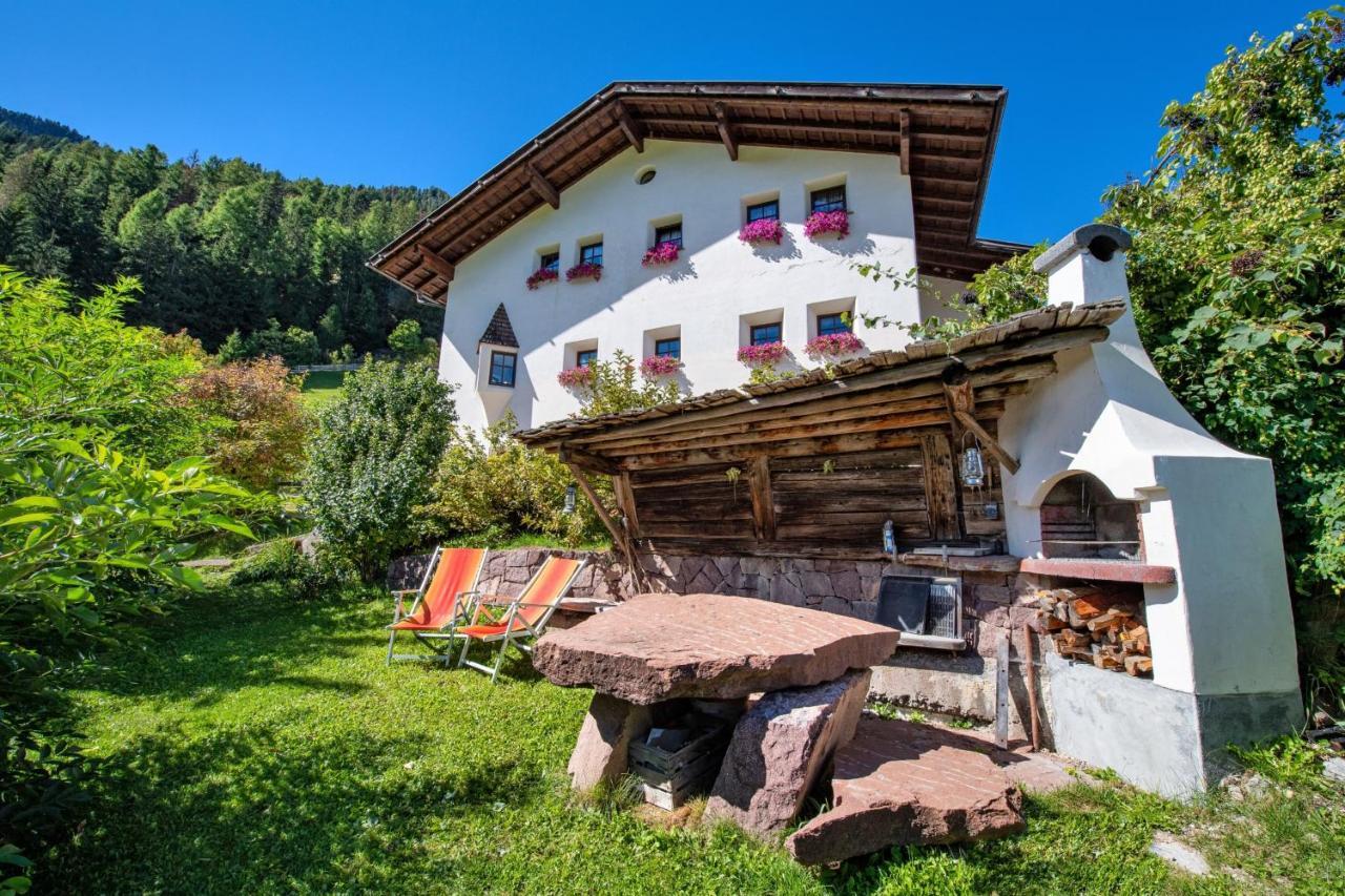 Agriturismo Apartments Tuene Ortisei Kültér fotó