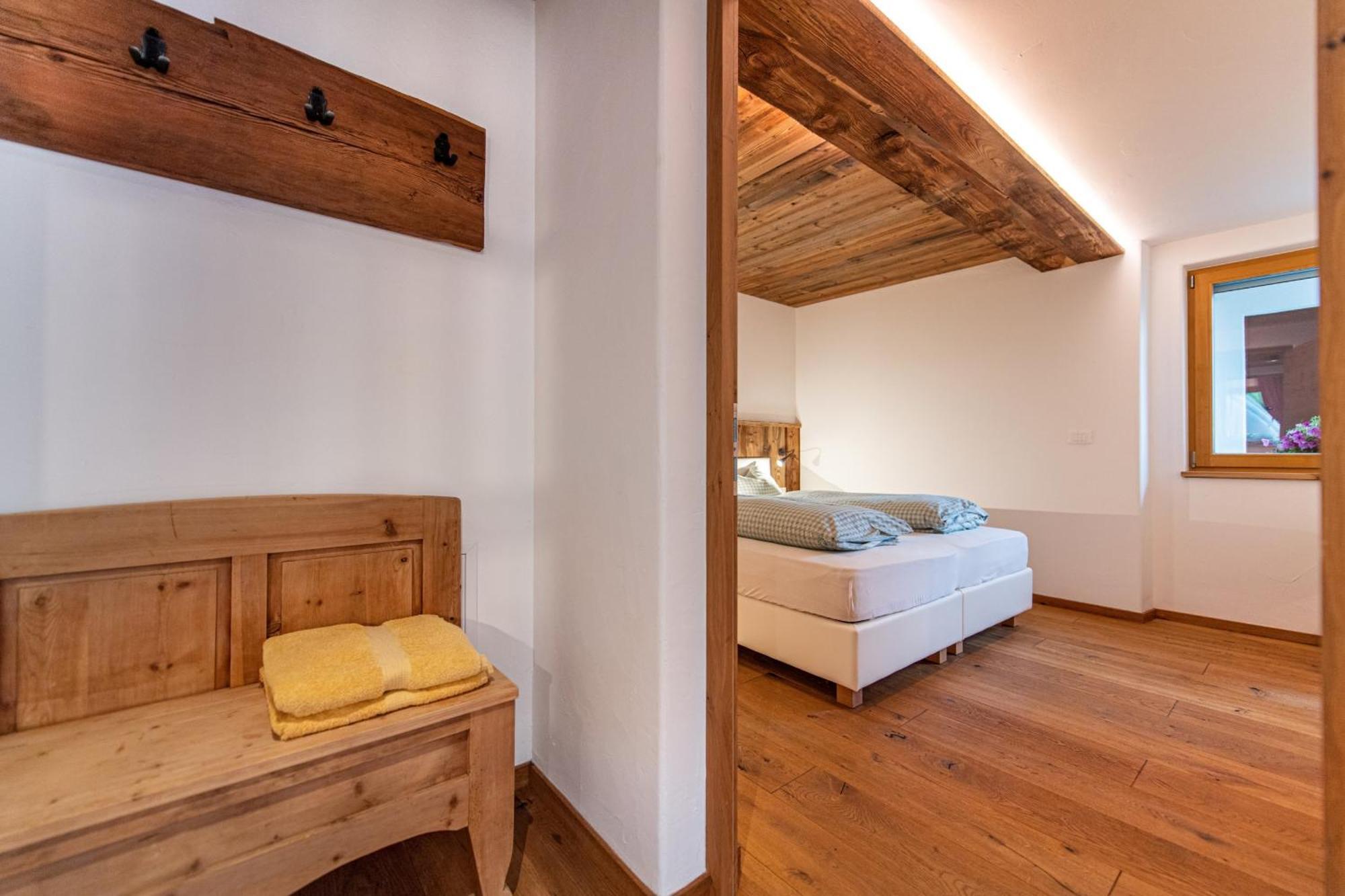 Agriturismo Apartments Tuene Ortisei Kültér fotó