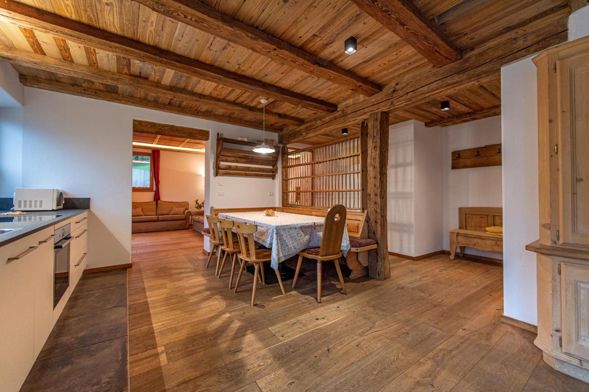 Agriturismo Apartments Tuene Ortisei Kültér fotó