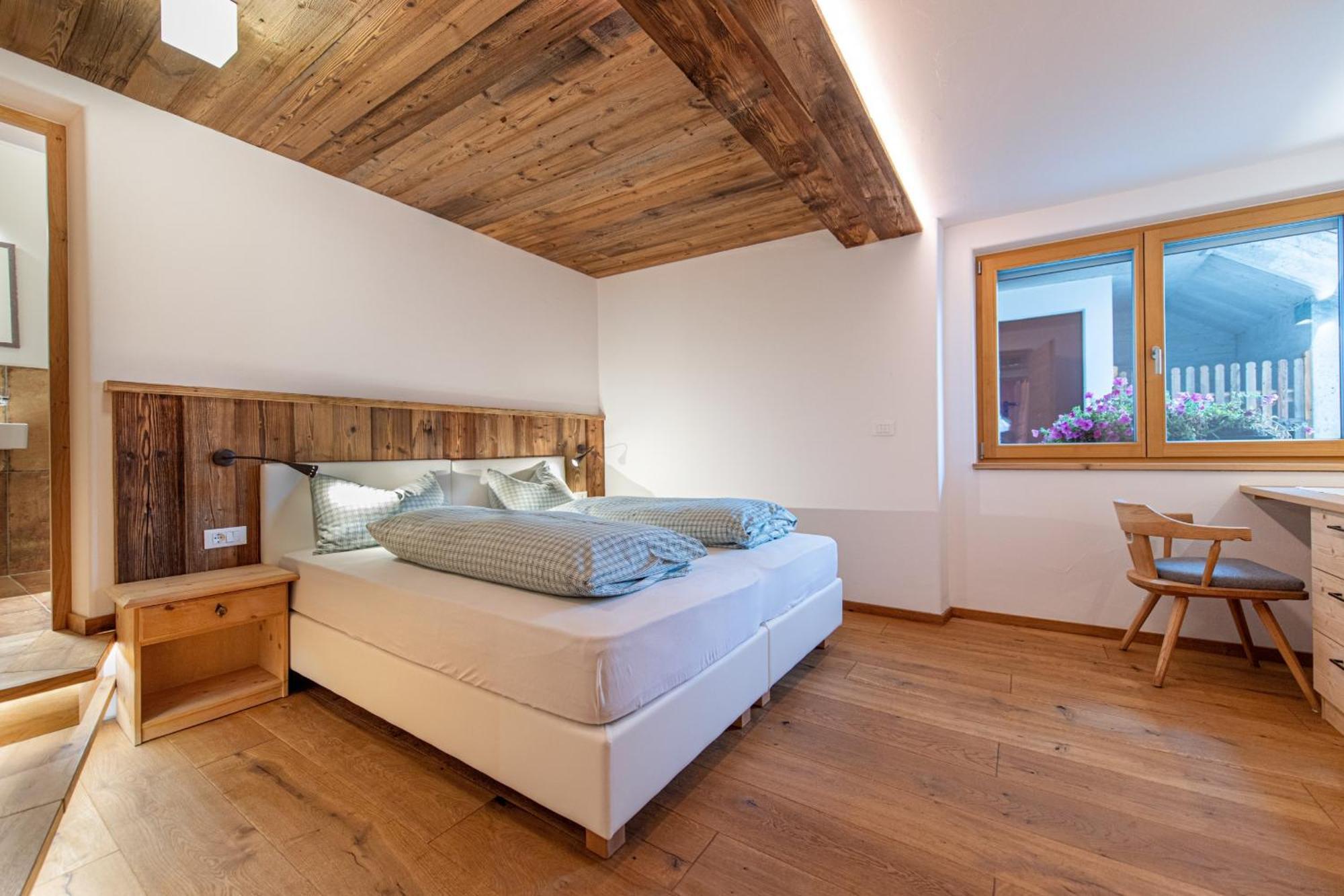 Agriturismo Apartments Tuene Ortisei Kültér fotó