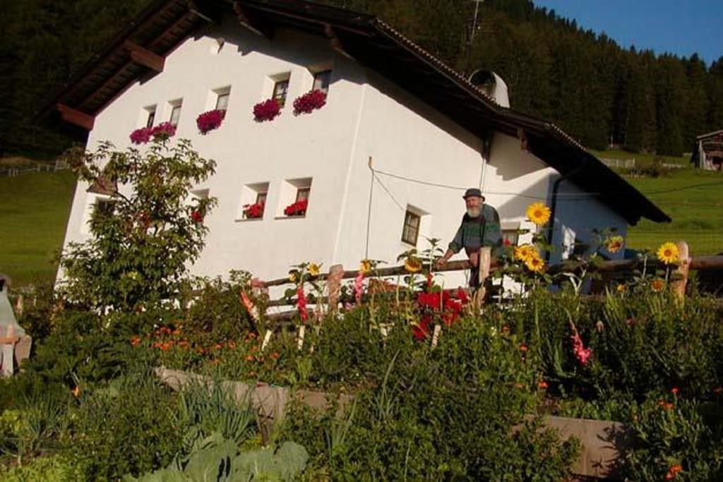Agriturismo Apartments Tuene Ortisei Kültér fotó